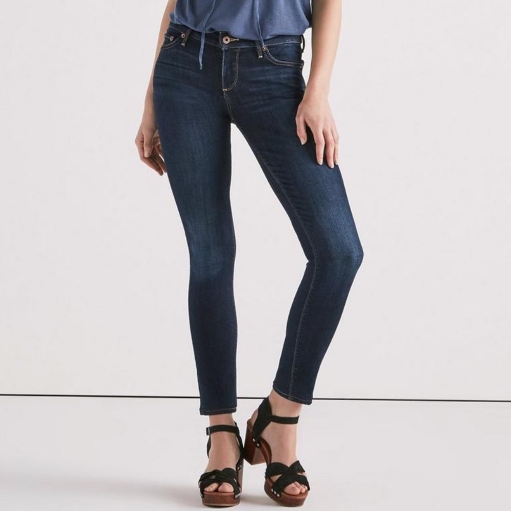 low-rise lolita skinny jean